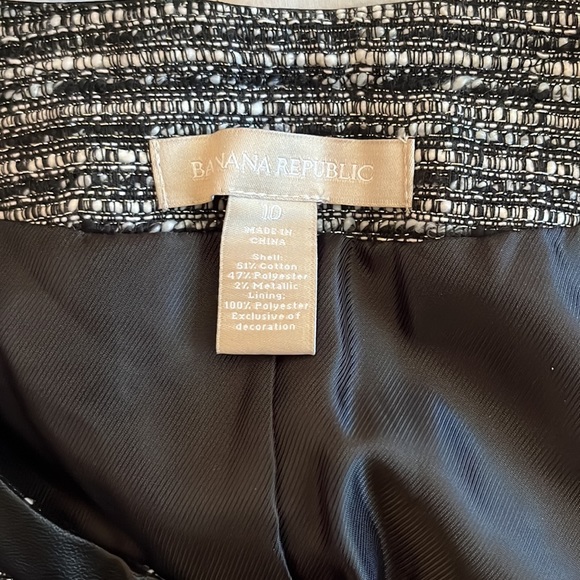 Banana Republic Blazer - Picture 2 of 8